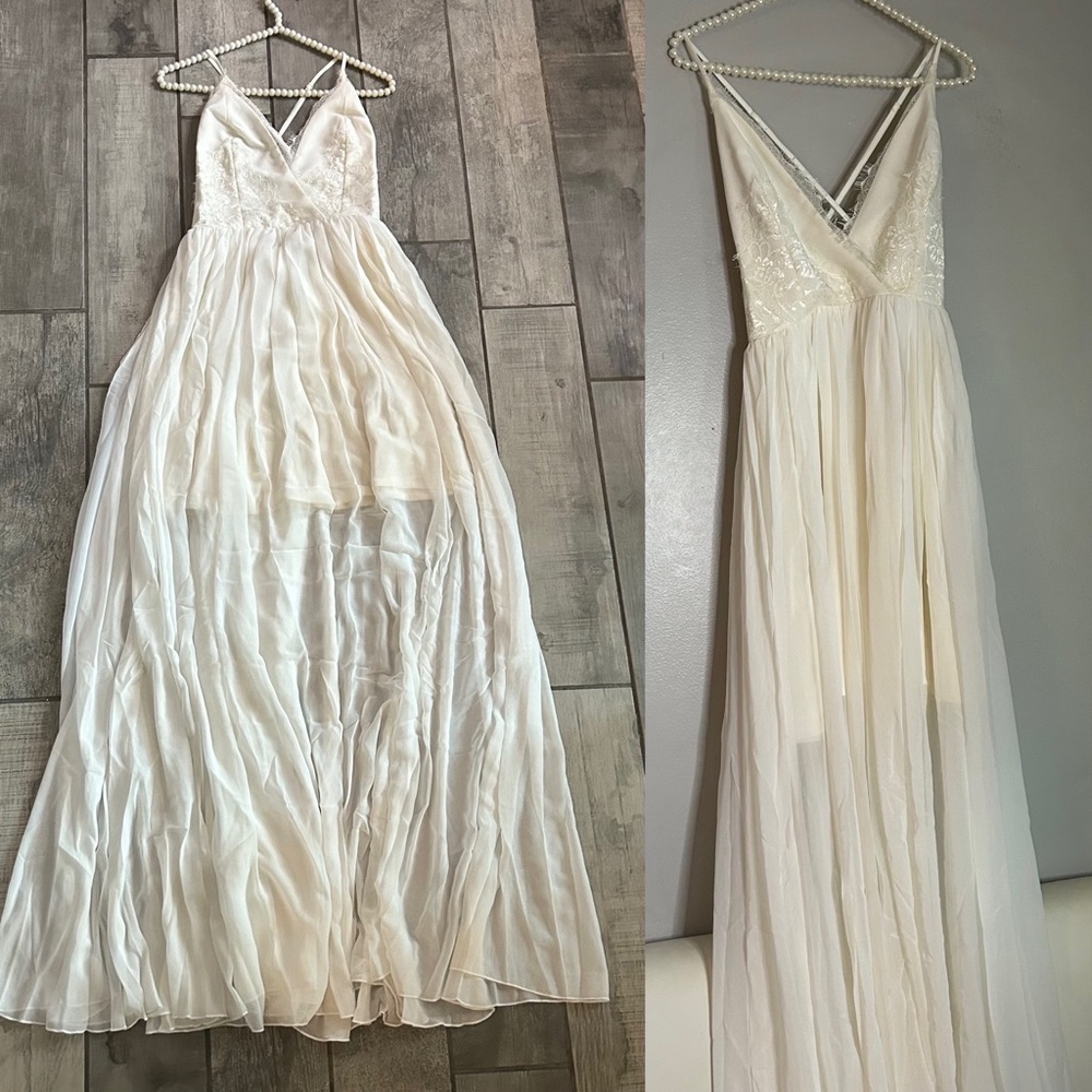 Dress the Population Ivory Spaghetti-Strap Chiffon Wedding Dress